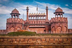 Read more about the article Who Built Red Fort : A History of The Mughal Dynasty